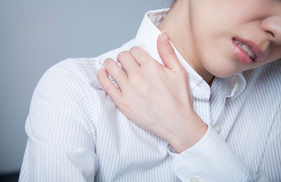 在宅ワークで変化した生活環境にケアで健康をサポート| 慢性的な腰痛や心身の不調を和らげるRe:LIFE 川越鍼灸院